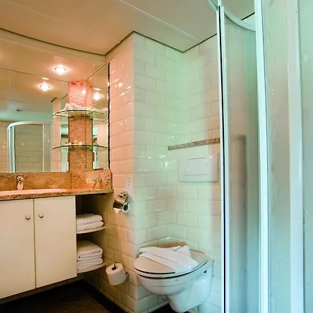 Crossgates Hotelship 3 Star - Osthafen - Frankfurt Frankfurt am Main