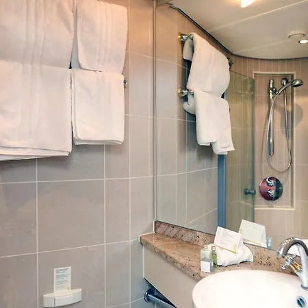 Crossgates Hotelship 3 Star - Osthafen - Frankfurt Hotel 3*